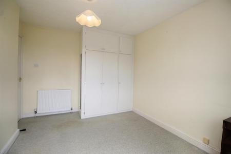 3 bedroom Semi-detached house for sale in Broadway, Syston, LE7