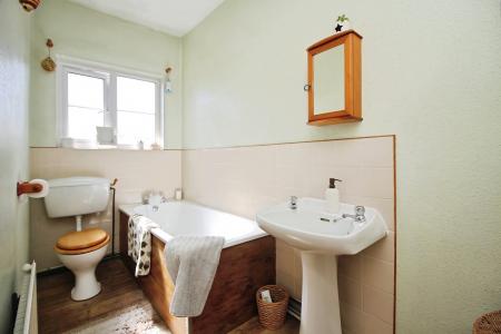 2 bedroom Terraced House for sale in Brook Street, Thurmaston, LE4