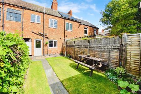 2 bedroom Terraced House for sale in Brook Street, Thurmaston, LE4