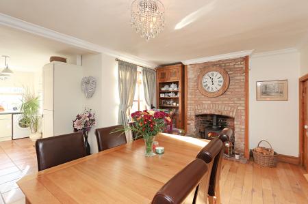 2 bedroom Terraced House for sale in Brookside, Rearsby, LE7