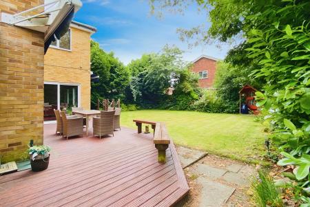 4 bedroom Detached house for sale in Broome Lane, East Goscote, LE7