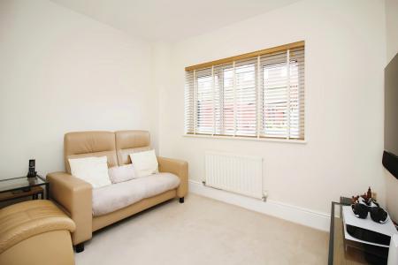 4 bedroom Detached house for sale in Carnaby Close, Hamilton, Leicester, LE5