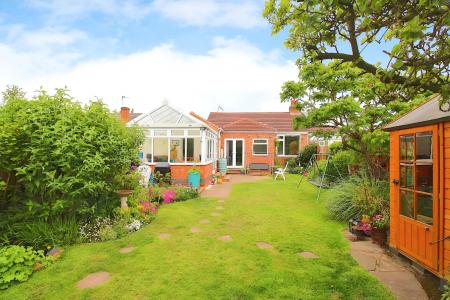 2 bedroom Semi-detached bungalow for sale in Central Avenue, Syston, LE7