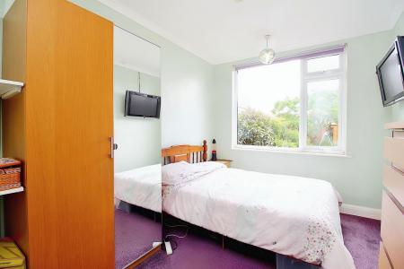 2 bedroom Semi-detached bungalow for sale in Central Avenue, Syston, LE7