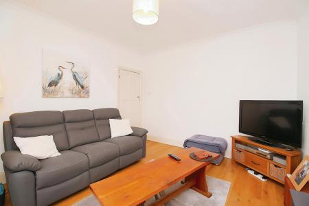 2 bedroom Semi-detached bungalow for sale in Central Avenue, Syston, LE7