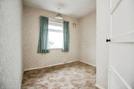 3 bedroom Semi-detached house for sale in Central Avenue, Syston, LE7