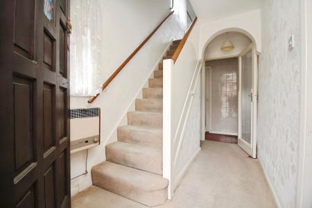 3 bedroom Semi-detached house for sale in Central Avenue, Syston, LE7