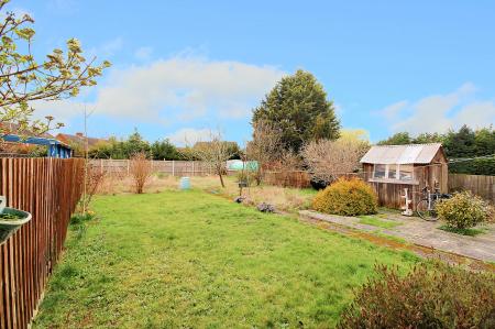 3 bedroom End of terrace house for sale in Central Avenue, Syston, LE7