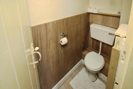 4 bedroom Semi-detached house for sale in Central Avenue, Syston, LE7