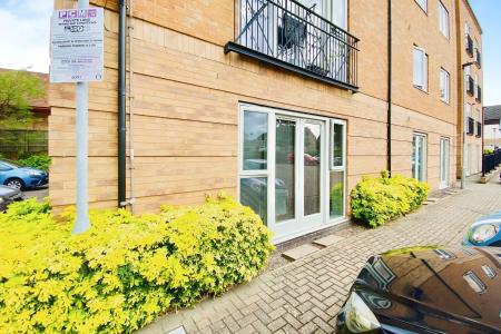 2 bedroom Flat for sale in Checkland Road, Thurmaston, LE4