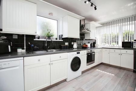 3 bedroom Semi-detached house for sale in Church Hill Road, Thurmaston, LE4