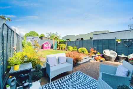 3 bedroom Semi-detached house for sale in Church Hill Road, Thurmaston, LE4