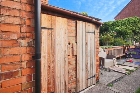 2 bedroom Terraced House for sale in Church Street, Thurmaston, LE4