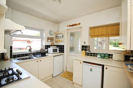 2 bedroom Semi-detached bungalow for sale in Church Street, Thurmaston, LE4