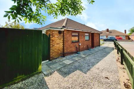 2 bedroom Semi-detached bungalow for sale in Church Street, Thurmaston, LE4