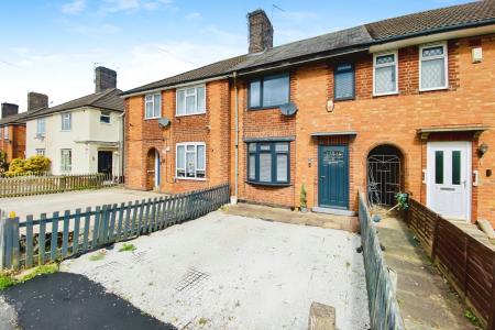 3 bedroom Terraced House for sale in Claydon Road, Leicester, LE5