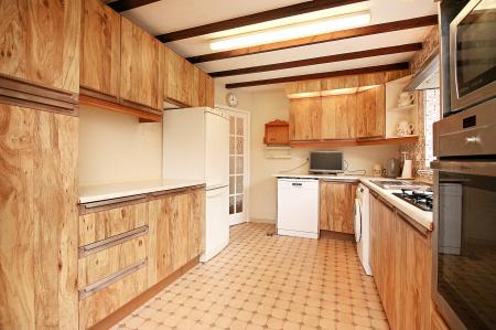 3 bedroom Semi-detached bungalow for sale in Colby Drive, Thurmaston, LE4