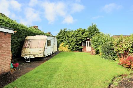 3 bedroom Semi-detached bungalow for sale in Colby Drive, Thurmaston, LE4