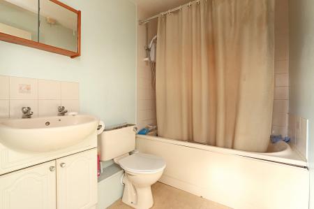 3 bedroom Semi-detached house for sale in Coleford Road, Off Barkbythorpe Road, LE4
