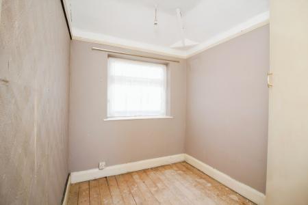 3 bedroom Semi-detached house for sale in Colindale Avenue, Birstall, LE4