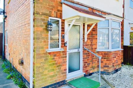 3 bedroom Semi-detached house for sale in Colindale Avenue, Birstall, LE4