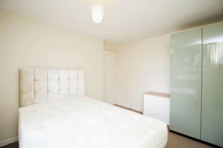 2 bedroom Flat for sale in Cookson Road, Leicester, LE4