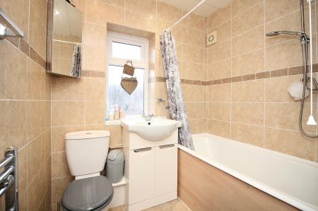 3 bedroom Semi-detached house for sale in Copeland Road, Birstall, LE4 3AA