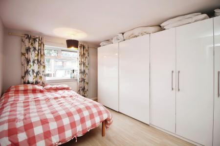 4 bedroom Semi-detached house for sale in Coplow Crescent, Syston, LE7