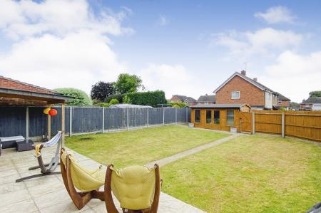 4 bedroom Semi-detached house for sale in Coplow Crescent, Syston, LE7