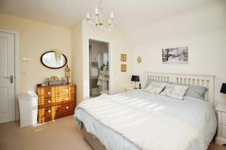 4 bedroom Detached house for sale in Cordelia Drive, Birstall, LE4