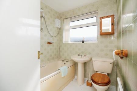 2 bedroom Semi-detached house for sale in Dalley Close, Syston, LE7