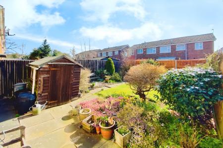 2 bedroom Semi-detached house for sale in Dalley Close, Syston, LE7