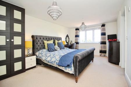 4 bedroom Detached house for sale in Dent Drive, Thurmaston, LE4