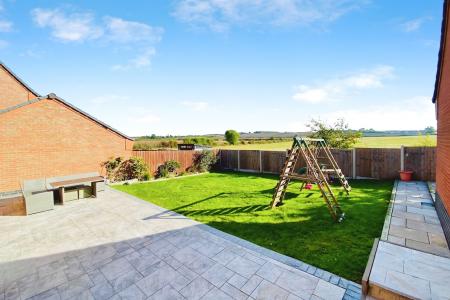 4 bedroom Detached house for sale in Dent Drive, Thurmaston, LE4