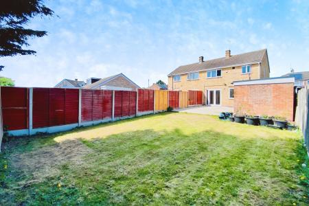3 bedroom Semi-detached house for sale in Dovedale Road, Thurmaston, LE4