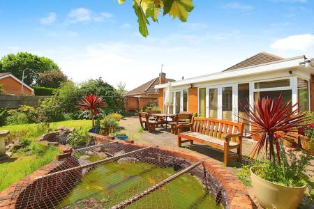 3 bedroom Detached bungalow for sale in Eastfield Road, Thurmaston, LE4