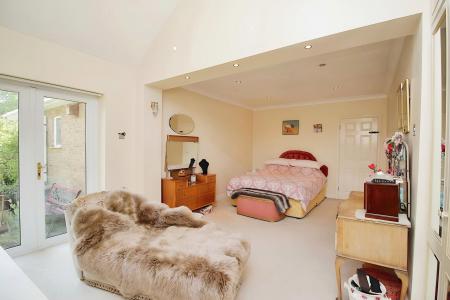 3 bedroom Detached bungalow for sale in Eastfield Road, Thurmaston, LE4