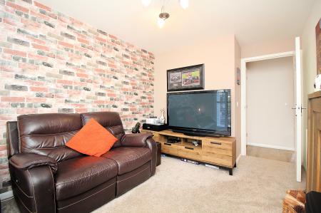 4 bedroom Town house for sale in Empingham Drive, Syston, LE7