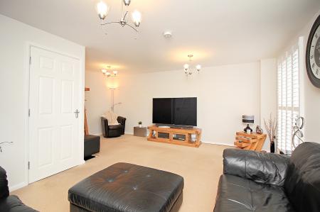 4 bedroom Town house for sale in Empingham Drive, Syston, LE7