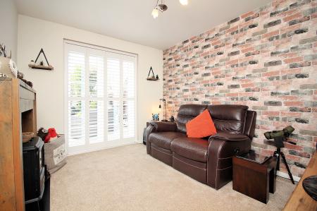 4 bedroom Town house for sale in Empingham Drive, Syston, LE7