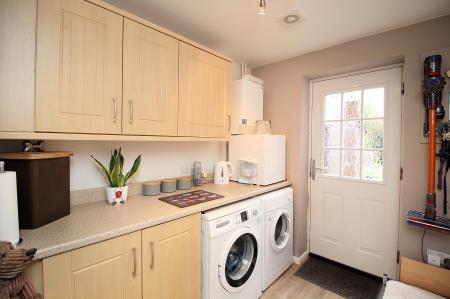 4 bedroom Town house for sale in Empingham Drive, Syston, LE7
