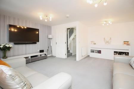 4 bedroom Town house for sale in Empingham Drive, Syston, LE7