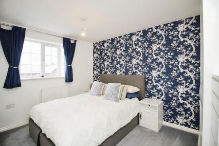 4 bedroom Town house for sale in Empingham Drive, Syston, LE7