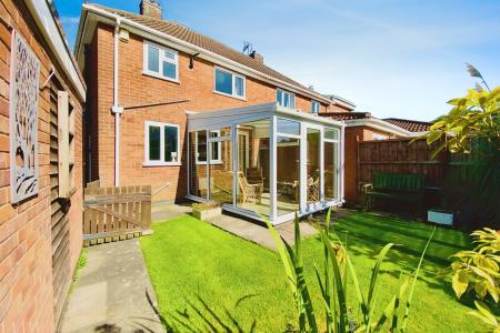 3 bedroom Semi-detached house for sale in Fieldgate Crescent, Birstall, LE4