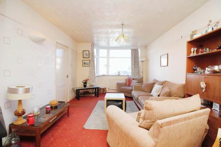 3 bedroom Semi-detached house for sale in Fieldgate Crescent, Birstall, LE4