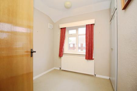 3 bedroom Semi-detached house for sale in Fieldgate Crescent, Birstall, LE4