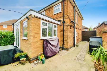 3 bedroom Semi-detached house for sale in Fieldgate Crescent, Birstall, LE4