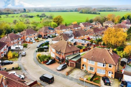 3 bedroom Semi-detached house for sale in Fieldgate Crescent, Birstall, LE4