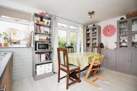 3 bedroom Semi-detached house for sale in Fieldgate Crescent, Birstall, LE4