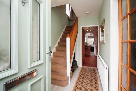 3 bedroom Semi-detached house for sale in Fieldgate Crescent, Birstall, LE4